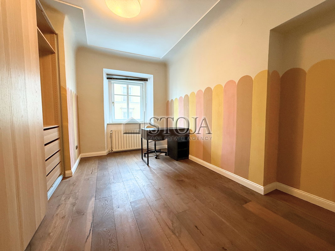 Location: Ljubljana mesto, Center, Center