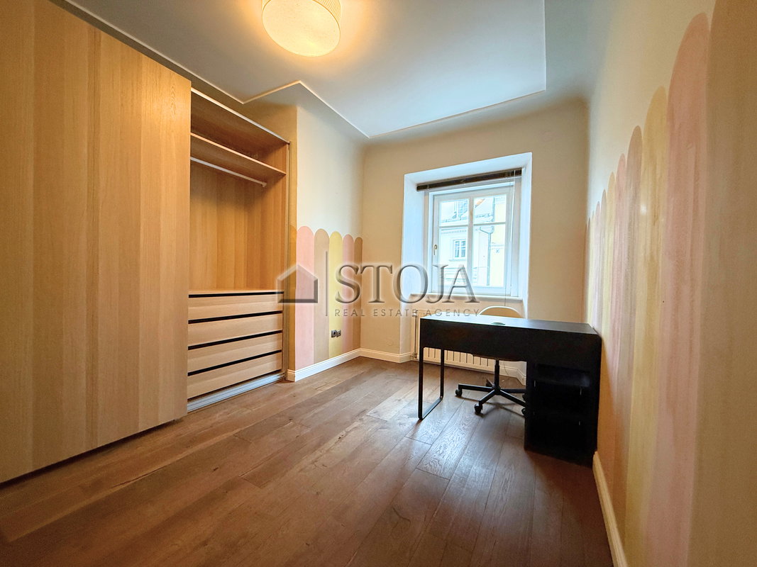 Location: Ljubljana mesto, Center, Center