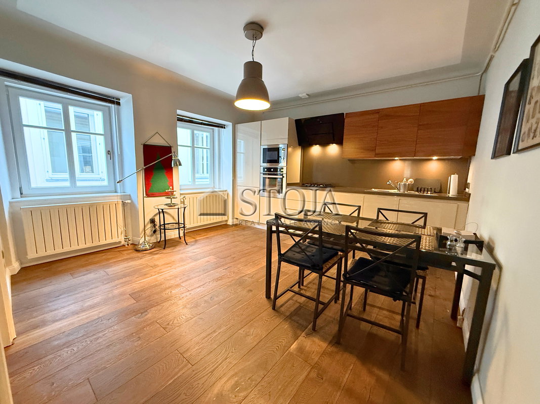 Location: Ljubljana mesto, Center, Center