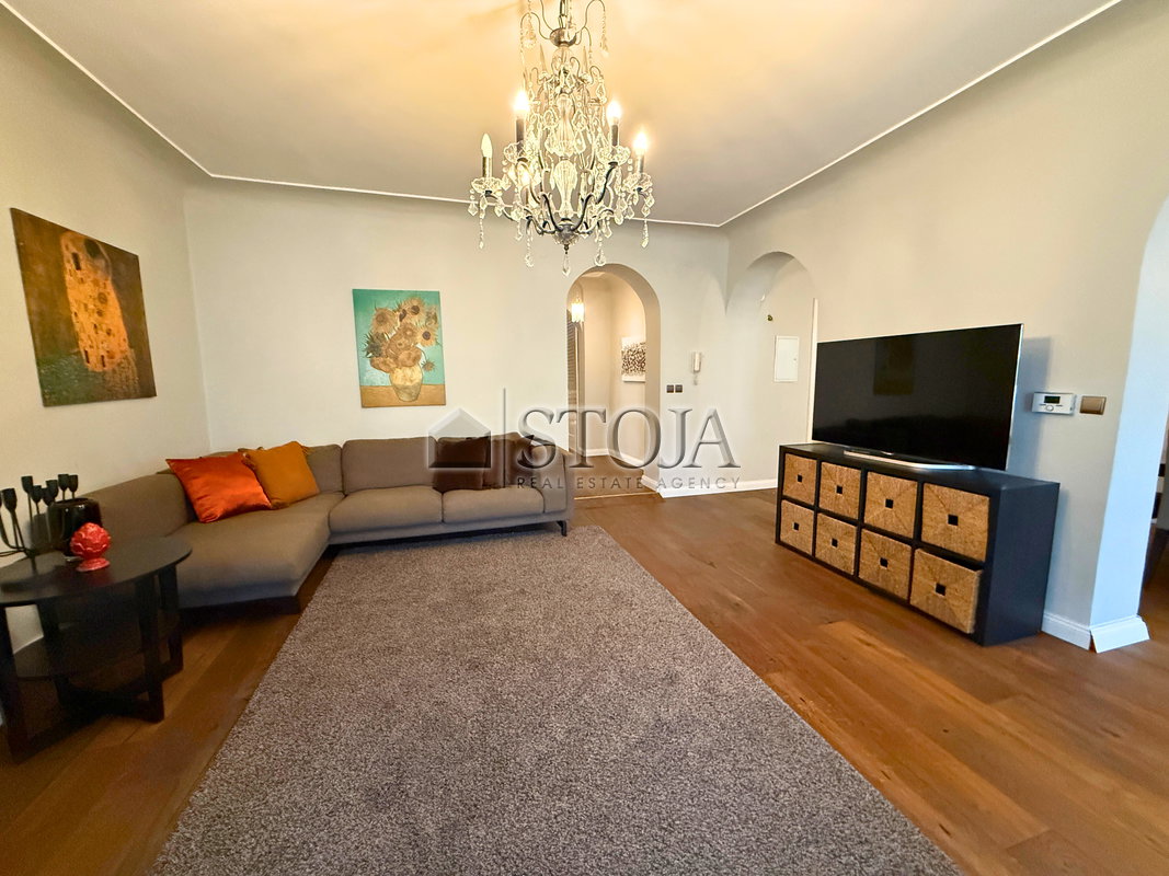 Location: Ljubljana mesto, Center, Center