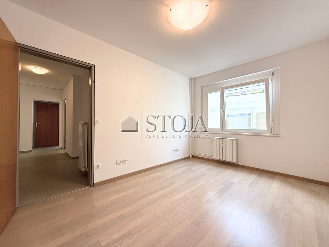 Lokacija: Ljubljana mesto, Bežigrad, Bs3