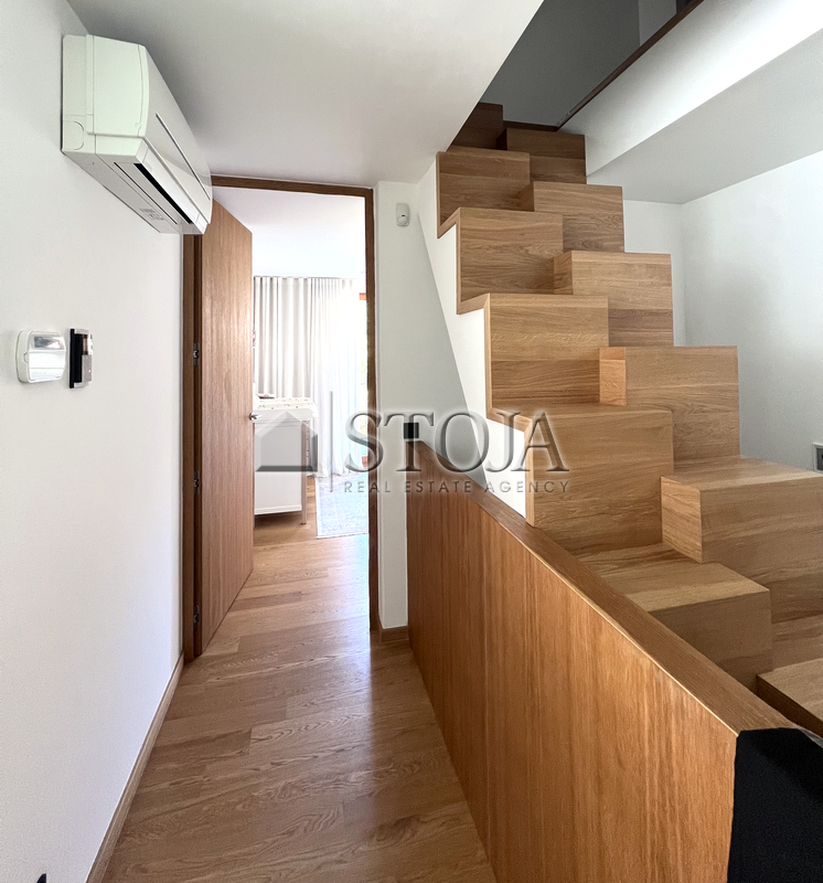 Lokacija: Ljubljana mesto, Bežigrad, Črnuče