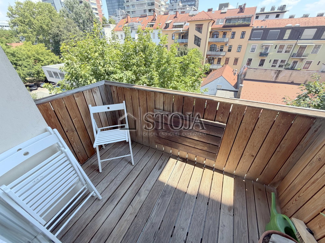 Lokacija: Ljubljana mesto, Center, Center