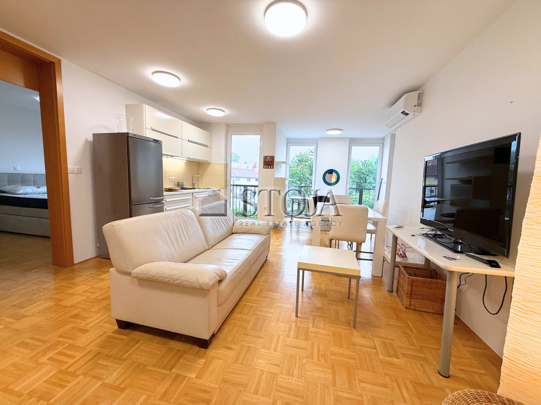 Lokacija: Ljubljana mesto, Šiška, Sp. Šiška