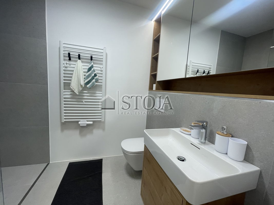 Lokacija: Ljubljana mesto, Šiška, Šiška