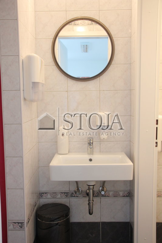 Lokacija: Ljubljana mesto, Bežigrad, Črnuče