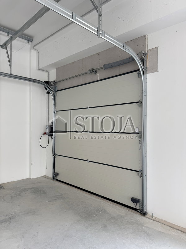 Lokacija: Ljubljana okolica, Komenda, Komenda