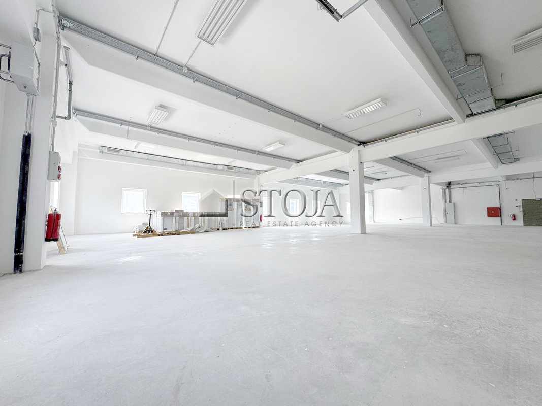 Lokacija: Ljubljana okolica, Komenda, Komenda