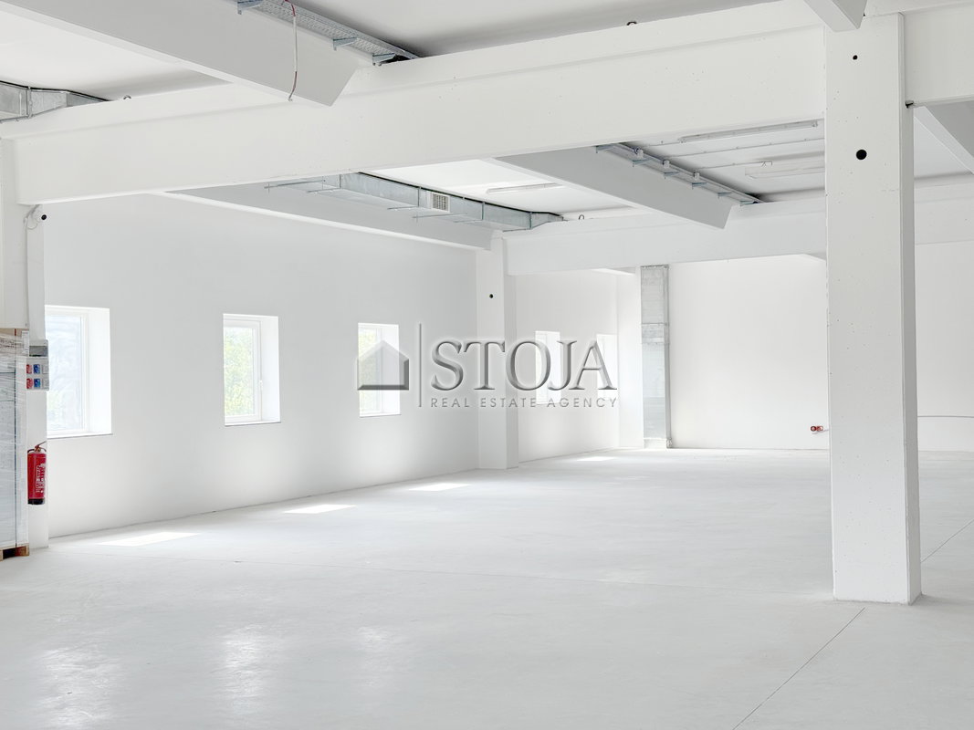 Lokacija: Ljubljana okolica, Komenda, Komenda