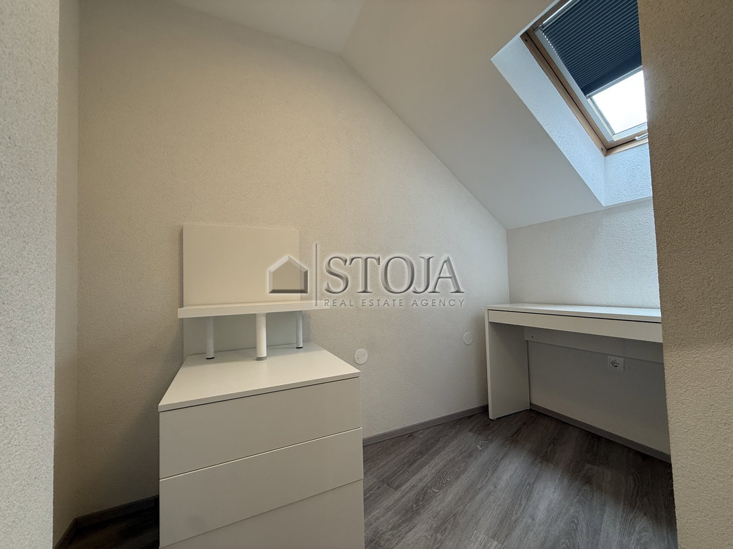 Lokacija: Ljubljana okolica, Dobrova - Polhov Gradec, Polhov Gradec