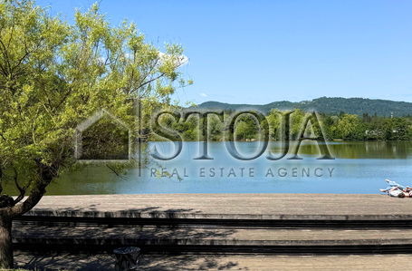 Location: Ljubljana mesto, Šiška, Mostec