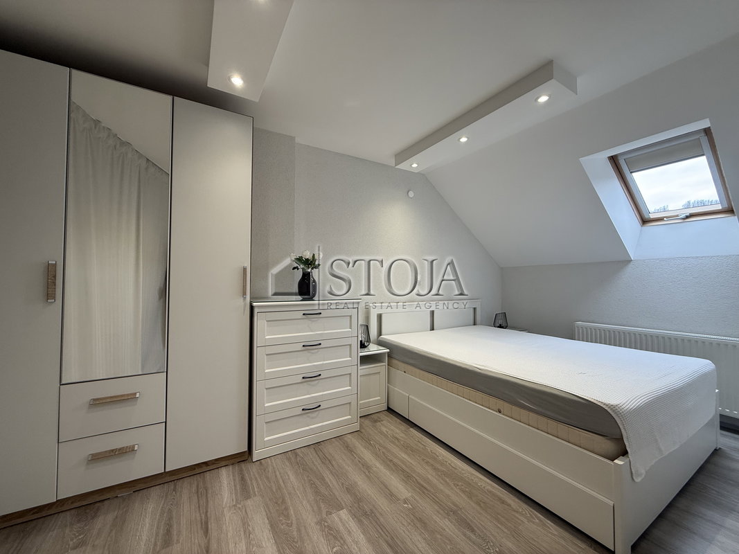 Lokacija: Ljubljana okolica, Dobrova - Polhov Gradec, Polhov Gradec