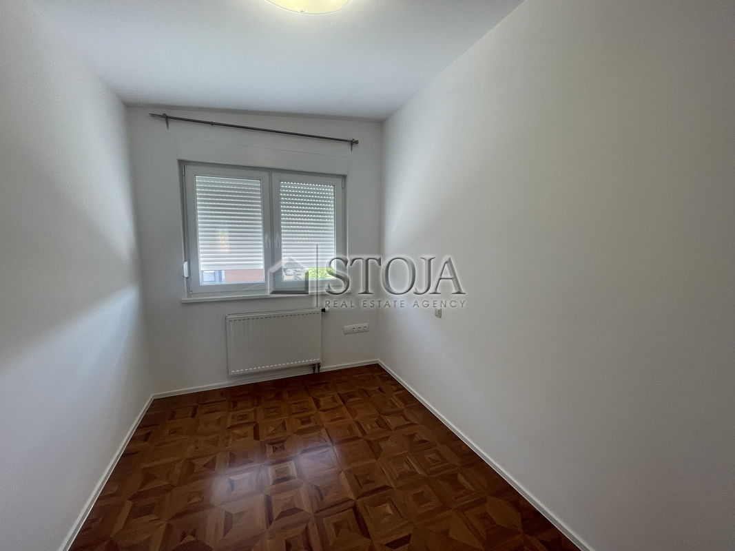 Location: Ljubljana City, Moste-Polje, Polje