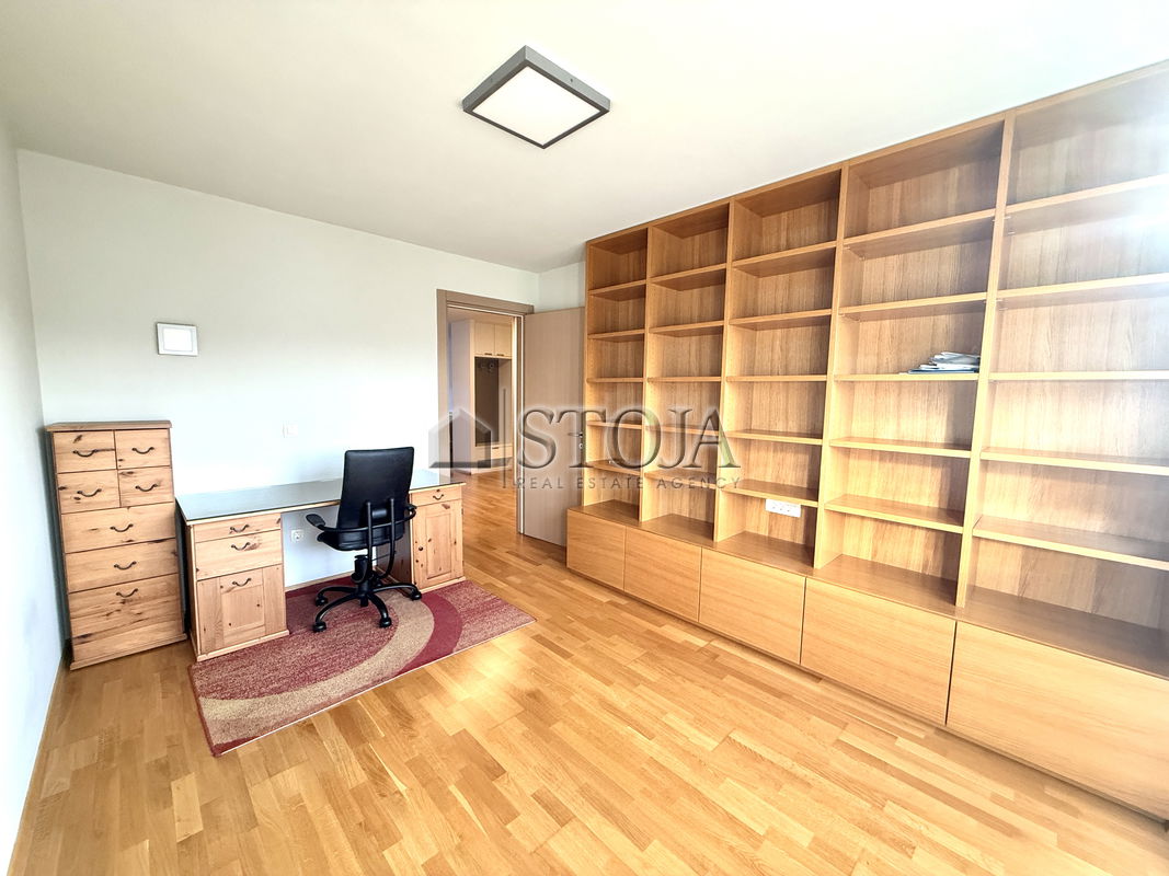 Location: Ljubljana City, Bežigrad, Bežigrad