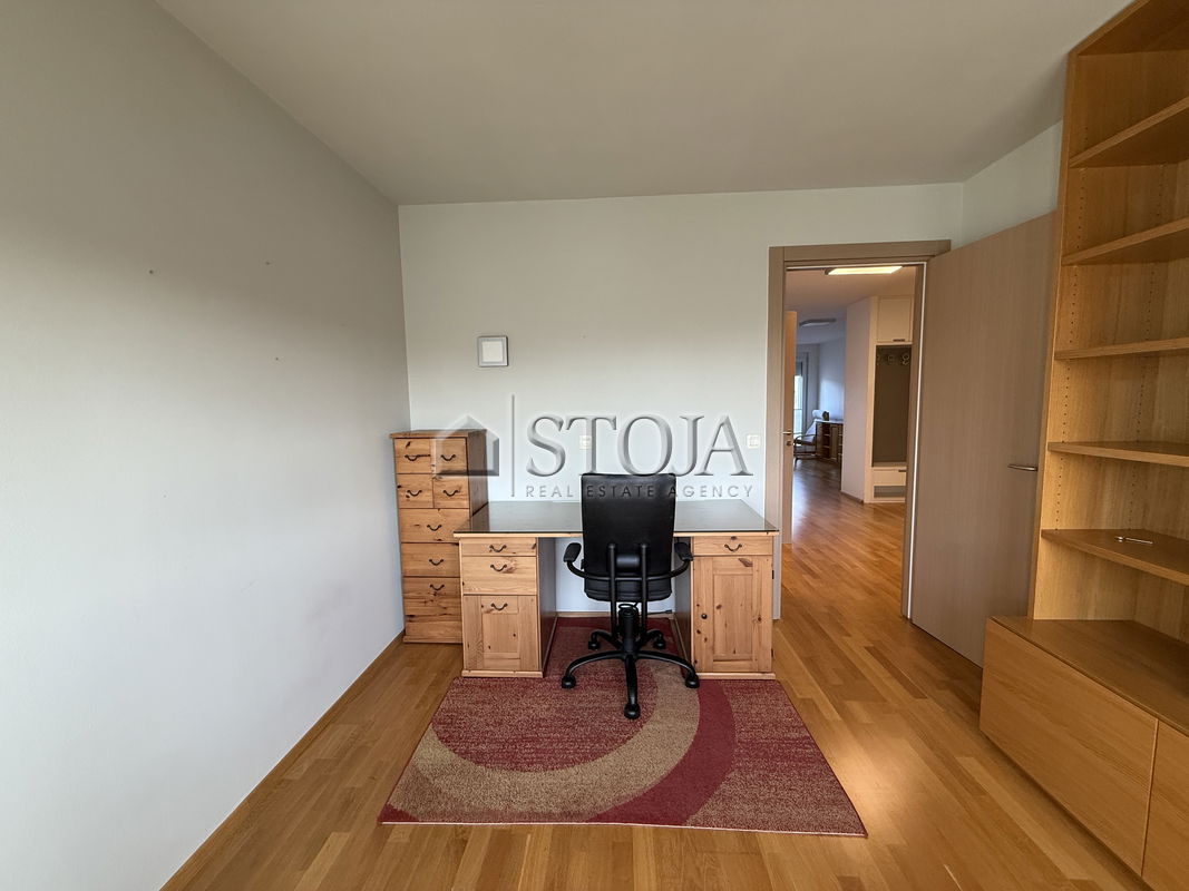 Location: Ljubljana City, Bežigrad, Bežigrad