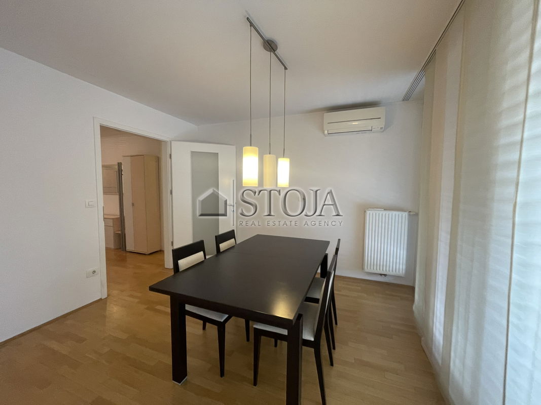 Location: Ljubljana City, Bežigrad, Bežigrad