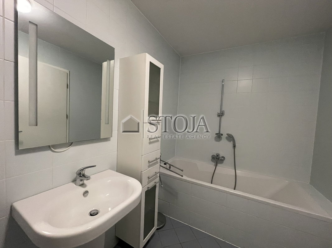 Location: Ljubljana City, Bežigrad, Bežigrad