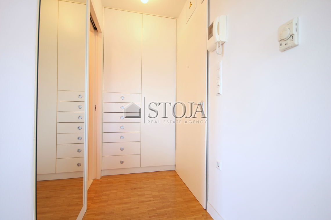 Location: Ljubljana City, Moste-Polje, Bizovik