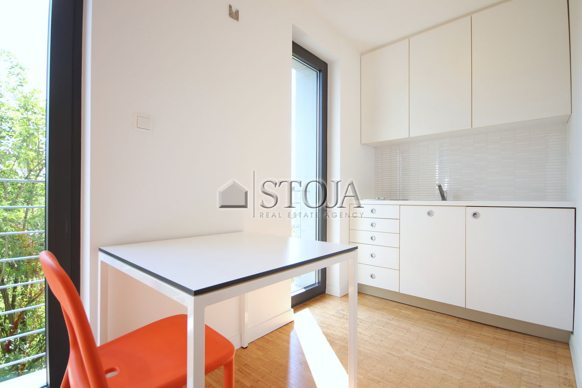 Location: Ljubljana City, Moste-Polje, Bizovik