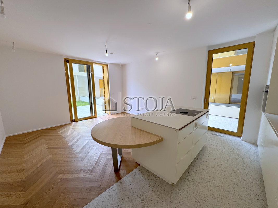 Lokacija: Ljubljana mesto, Šiška, Sp. Šiška