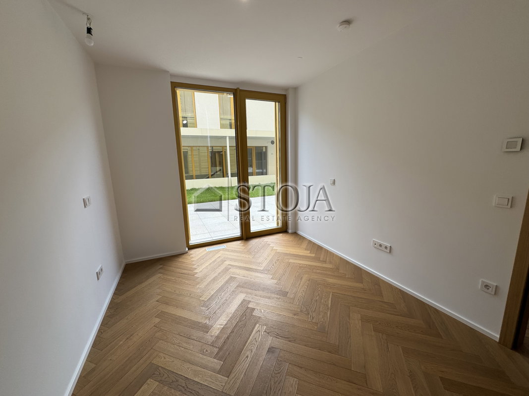 Lokacija: Ljubljana mesto, Šiška, Sp. Šiška
