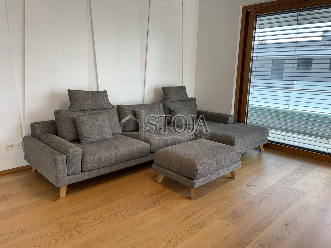 Lokacija: Ljubljana mesto, Šiška, Šiška