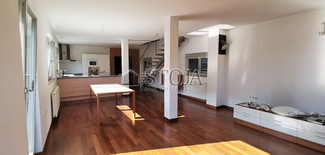 Location: Ljubljana City, Bežigrad, Črnuče