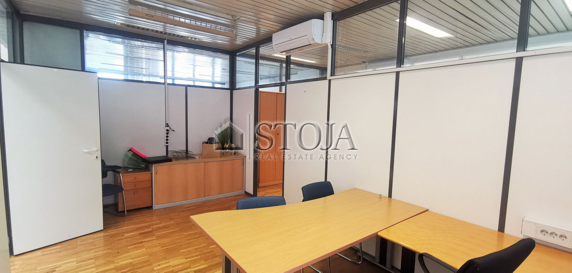 Lokacija: Ljubljana mesto, Šiška, Šiška
