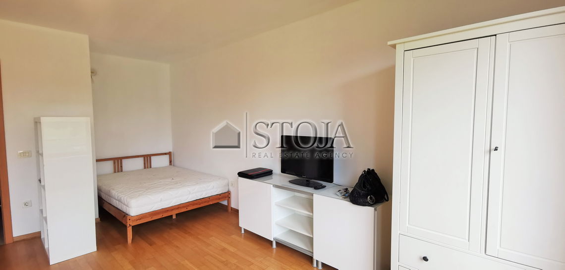 Lokacija: Ljubljana mesto, Šiška, Šiška