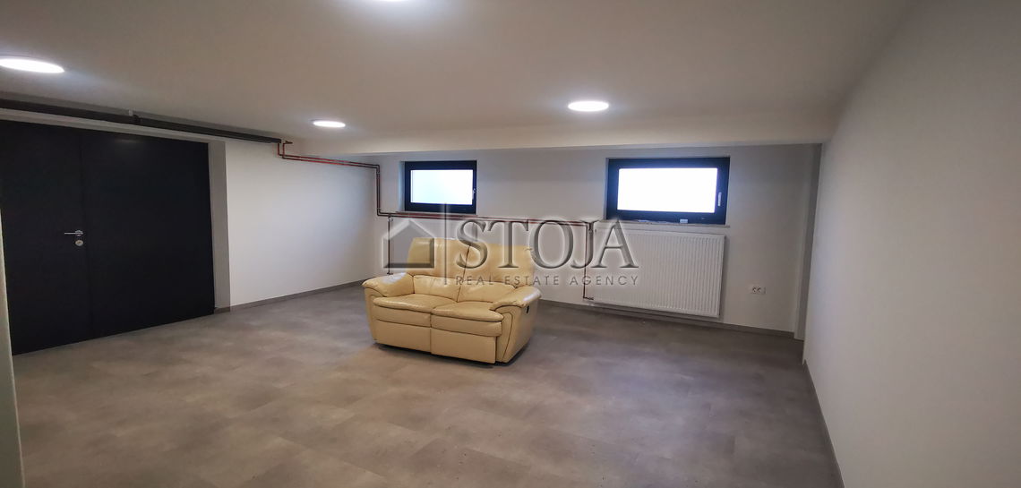 Location: Ljubljana City, Šiška, Šmartno pod Šmarno goro