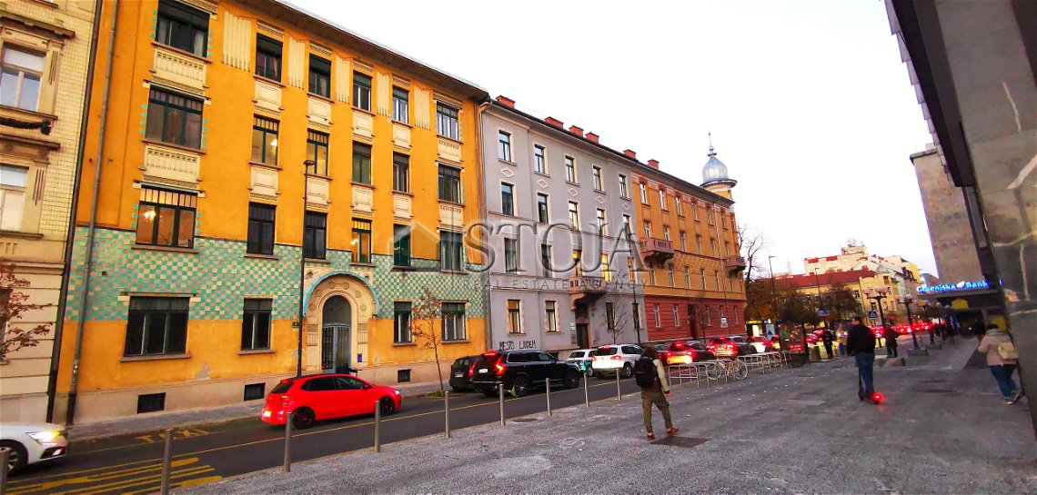 Lokacija: Ljubljana mesto, Center