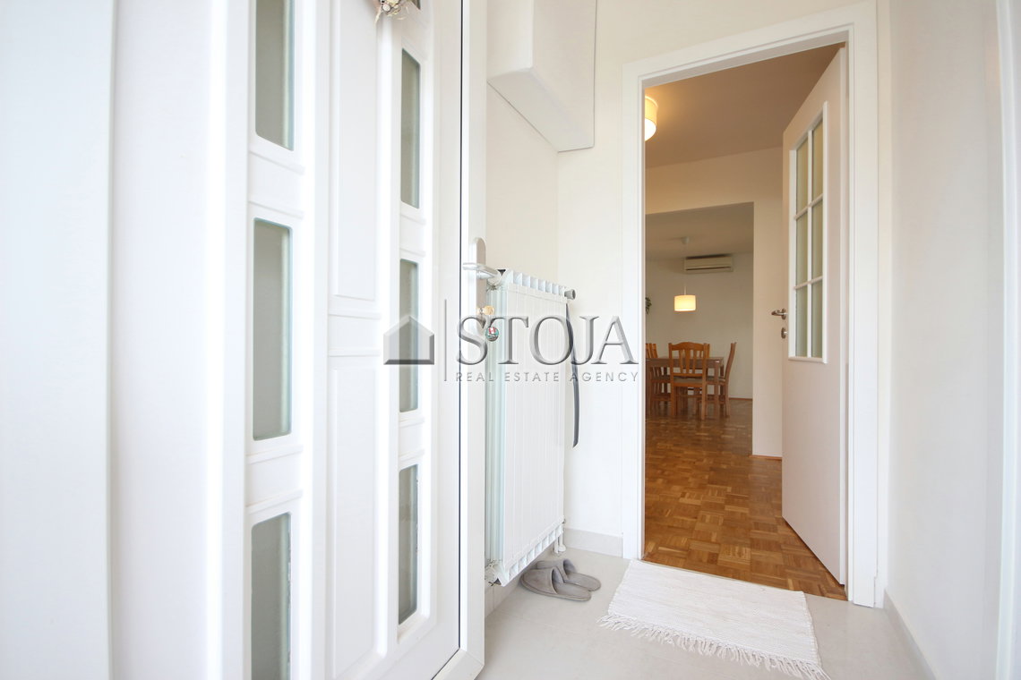 Location: Ljubljana mesto, Bežigrad, Črnuče