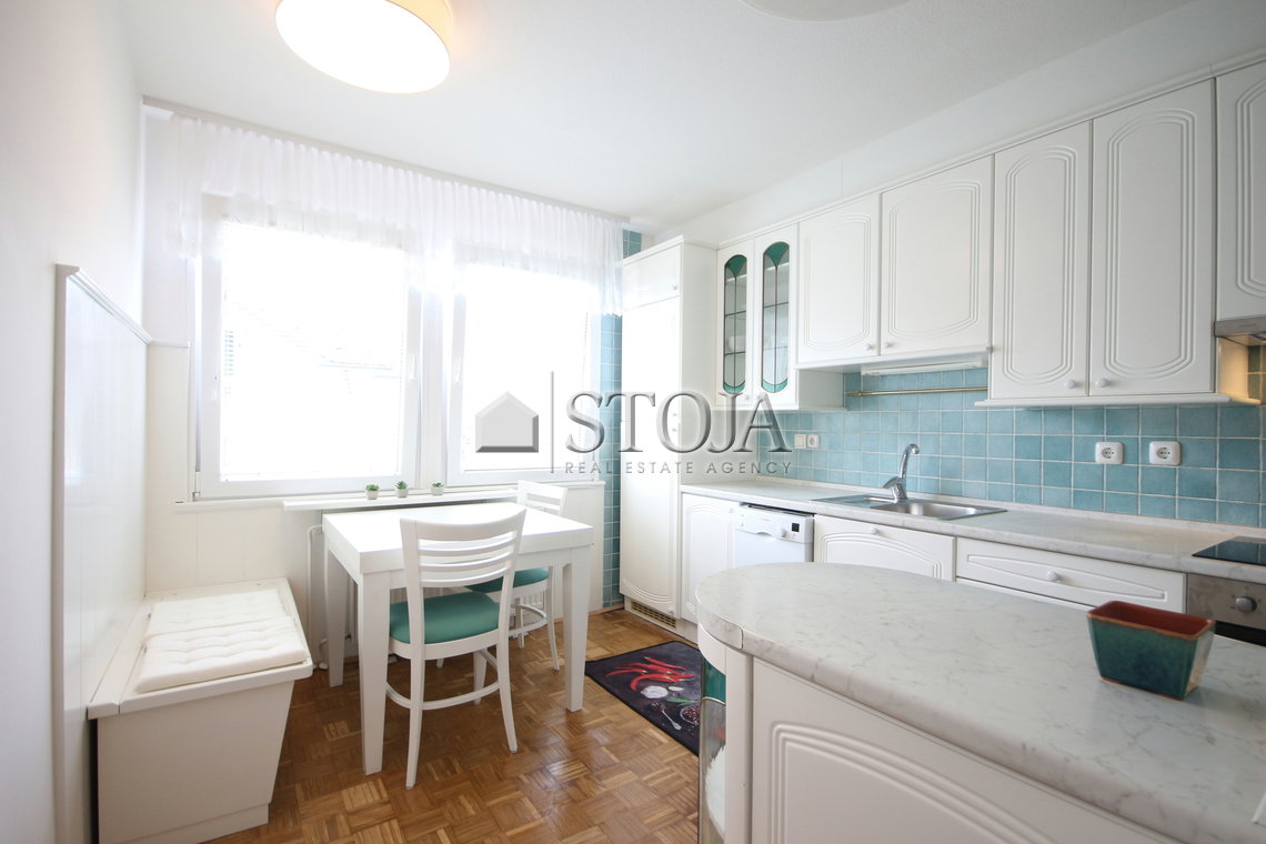 Location: Ljubljana mesto, Bežigrad, Črnuče