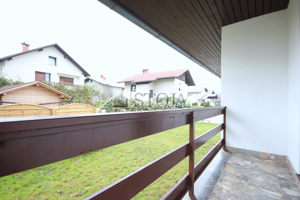 Location: Ljubljana mesto, Bežigrad, Črnuče