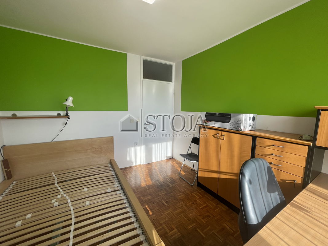 Location: Ljubljana City, Šiška, Podutik