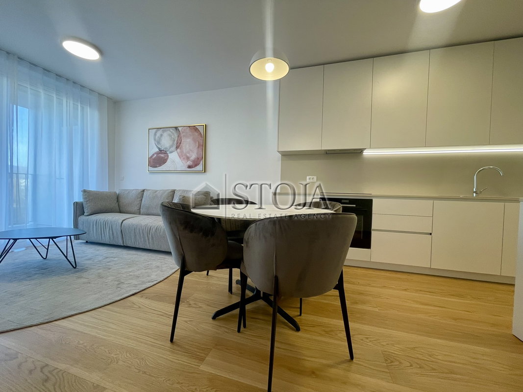 Lokacija: Ljubljana mesto, Šiška, Koseze