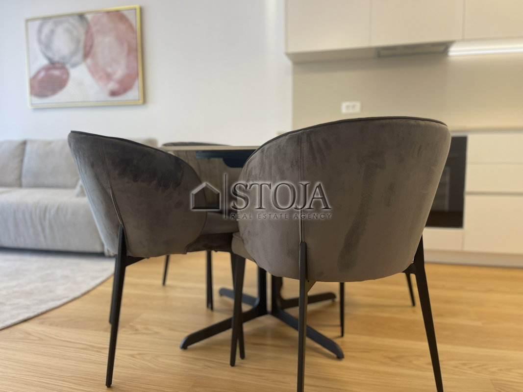 Lokacija: Ljubljana mesto, Šiška, Koseze