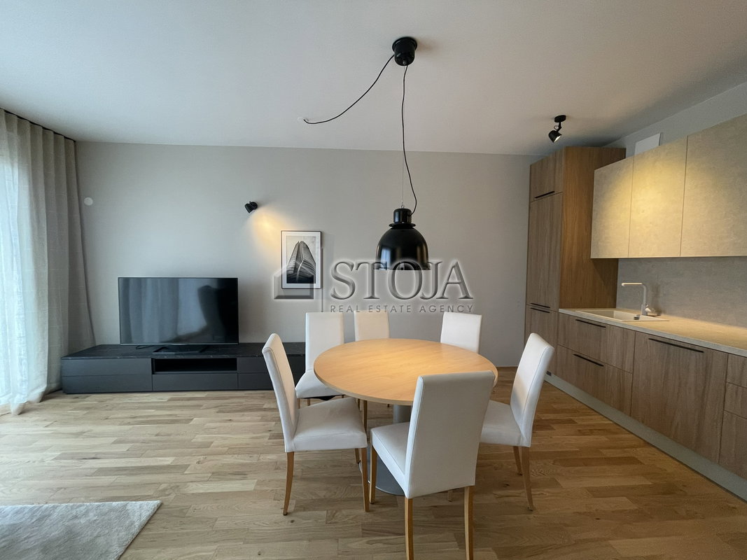 Lokacija: Ljubljana mesto, Šiška, Koseze