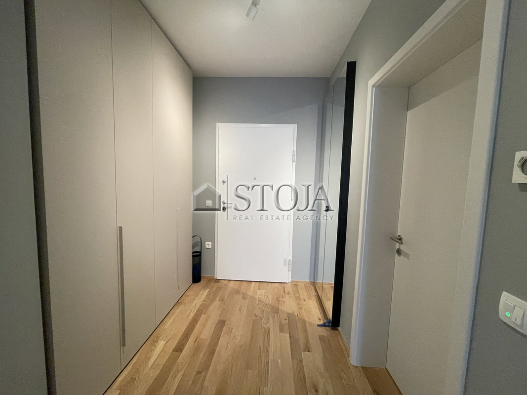 Lokacija: Ljubljana mesto, Šiška, Koseze