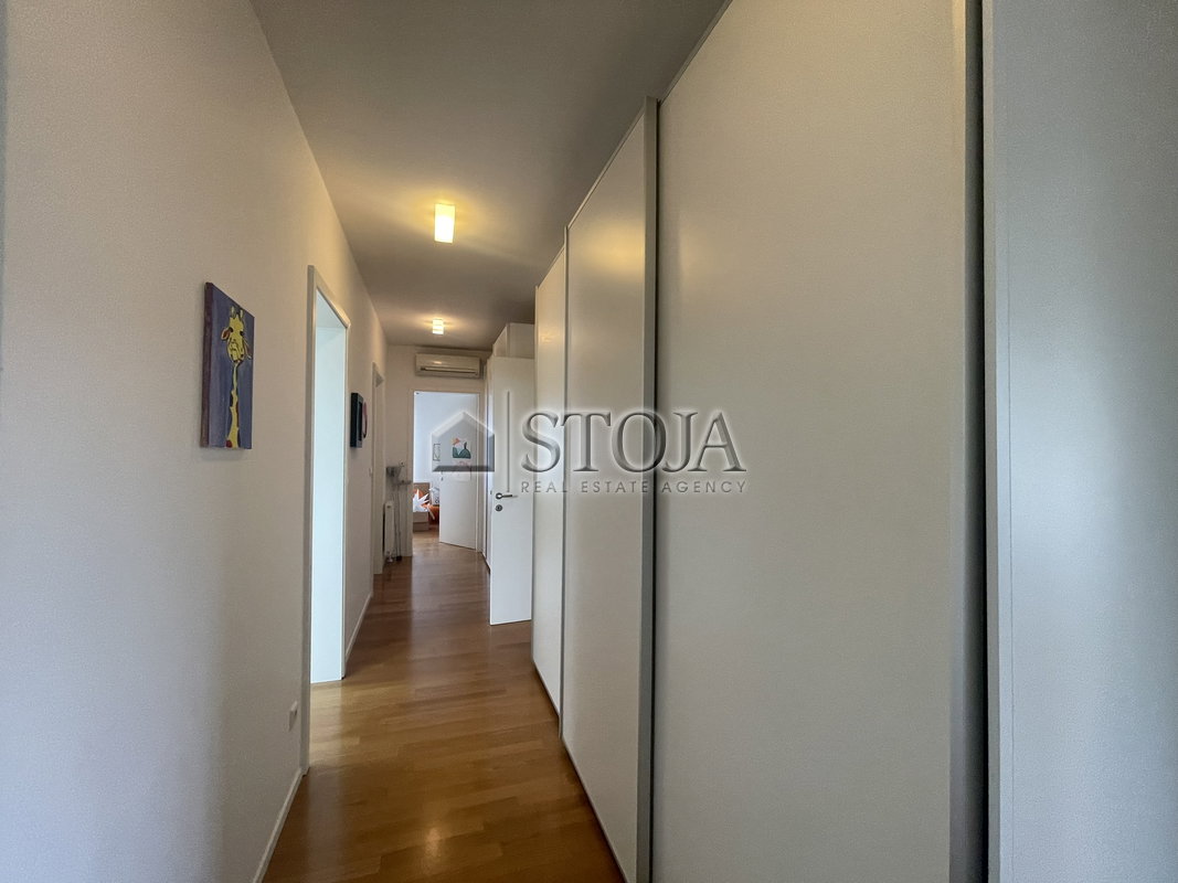 Location: Ljubljana mesto, Šiška, Šiška