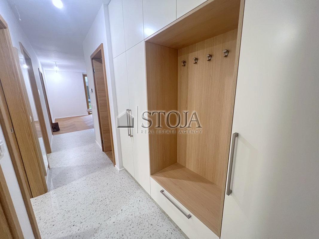 Lokacija: Ljubljana mesto, Šiška, Sp. Šiška