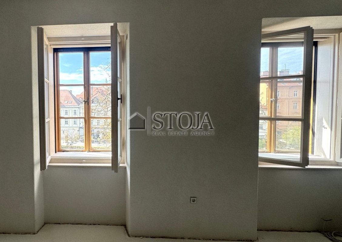 Location: Ljubljana mesto, Center, Center