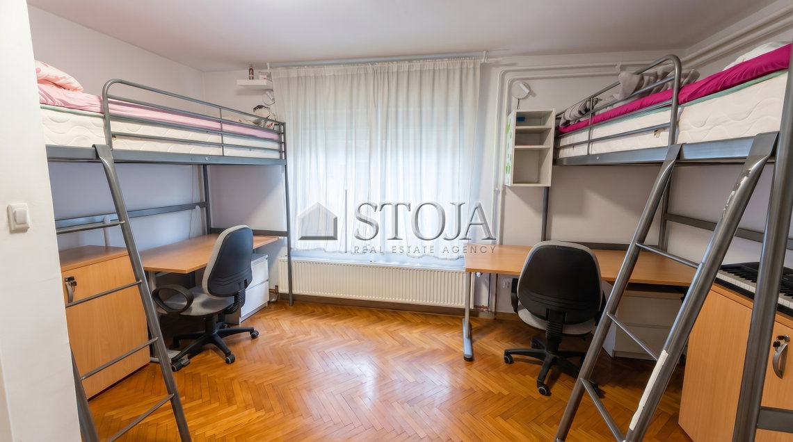 Lokacija: Ljubljana mesto, Bežigrad, Bežigrad