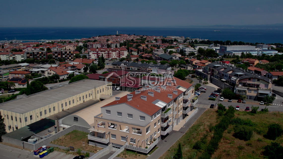 Location: Coastal-Karst, Izola, Izola