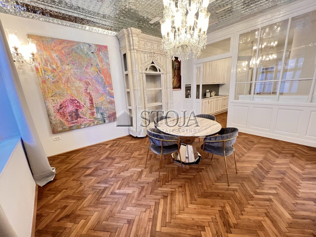 Location: Ljubljana mesto, Center, Center