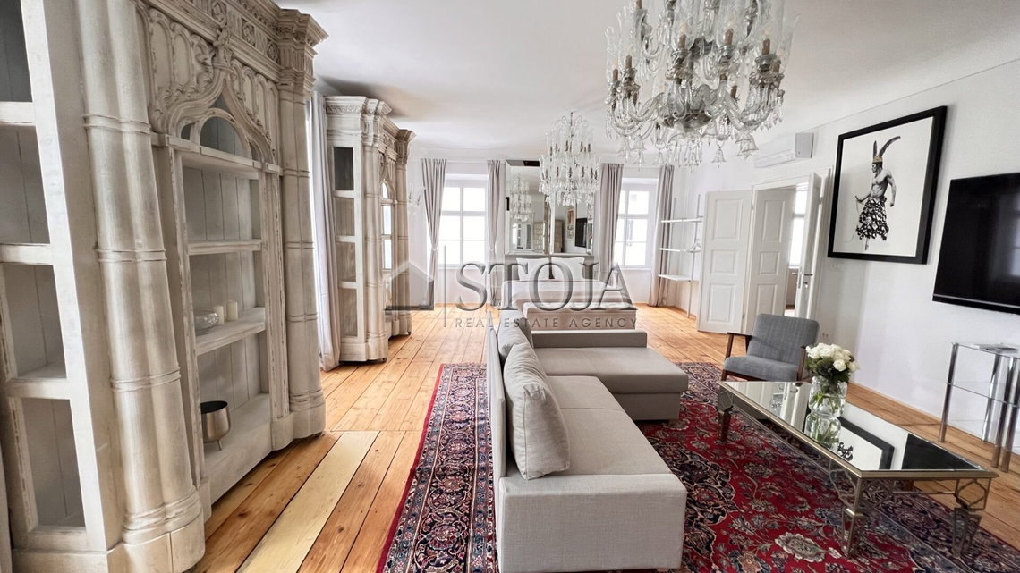 Location: Ljubljana mesto, Center, Center