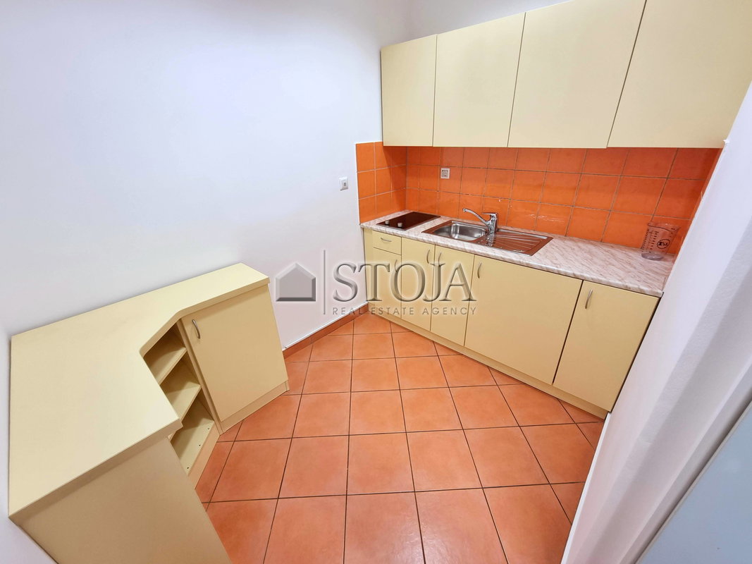 Lokacija: Ljubljana mesto, Bežigrad, Bežigrad