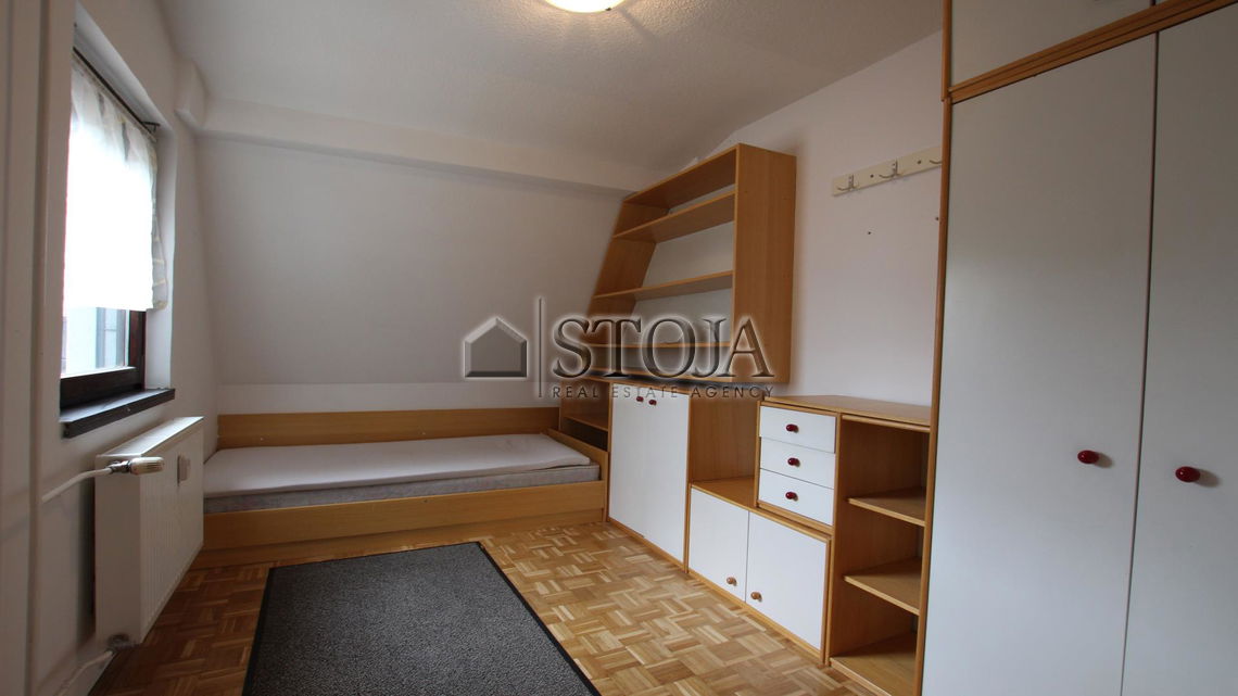 Lokacija: Ljubljana mesto, Bežigrad, Črnuče