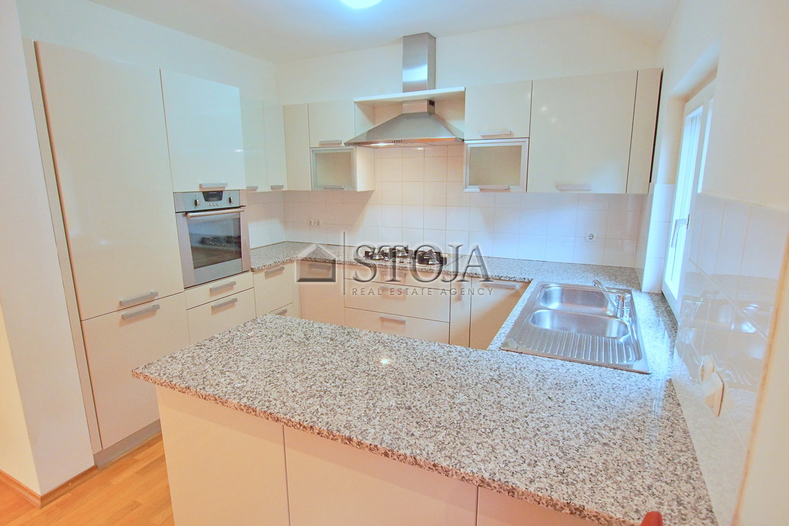 Location: Ljubljana okolica, Dobrova - Polhov Gradec, Dobrova