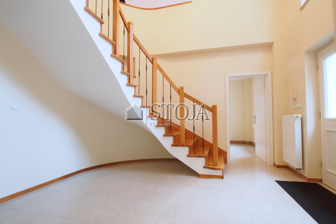 Location: Ljubljana okolica, Dobrova - Polhov Gradec, Dobrova